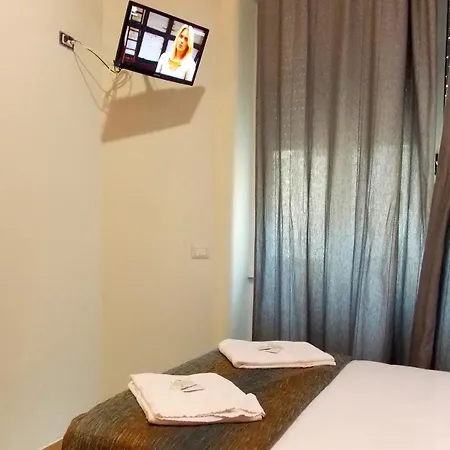 Otel Midtown *